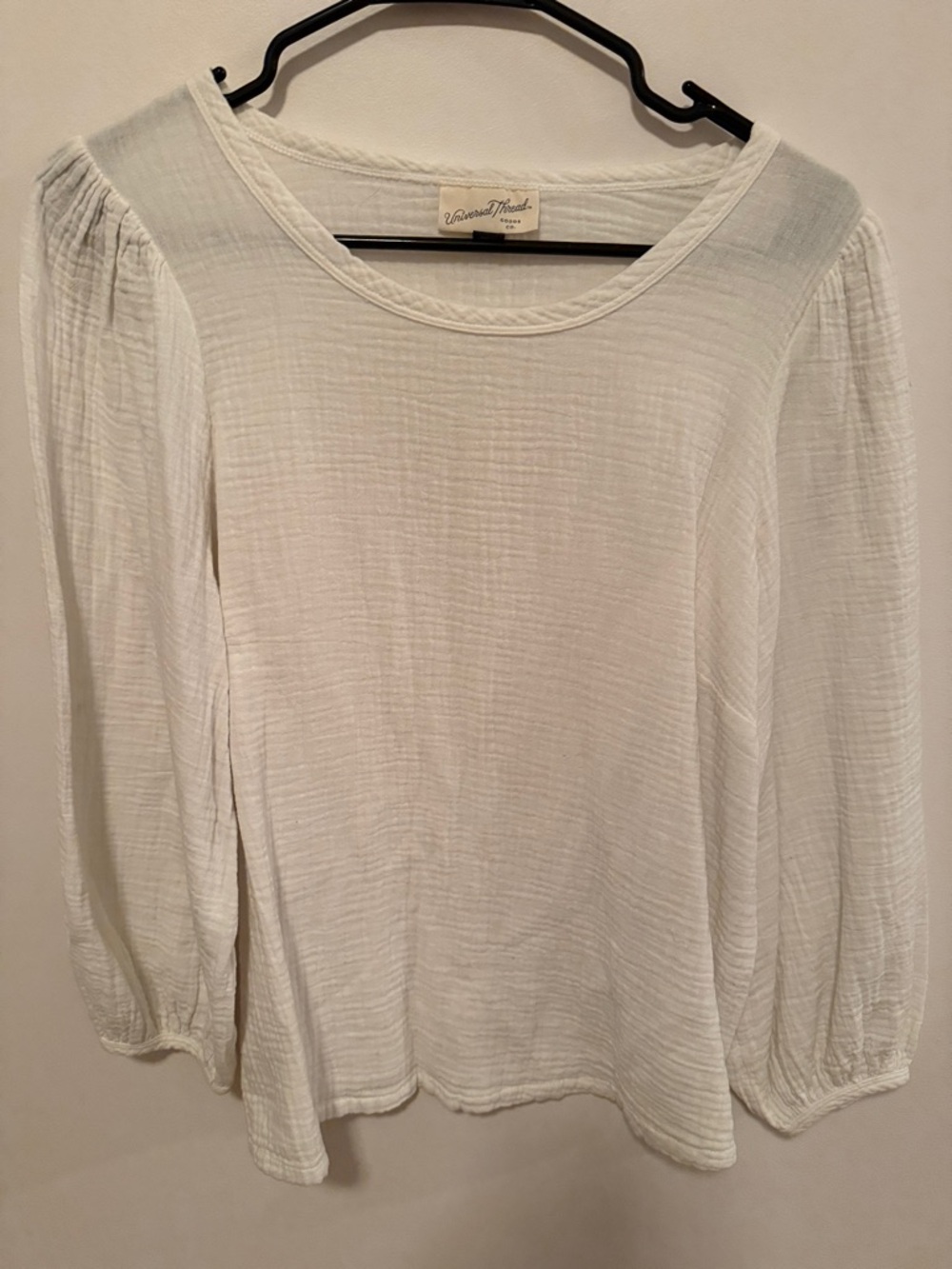 Universal Thread Cream Lightweight Textured Long-Sleeve Blouse